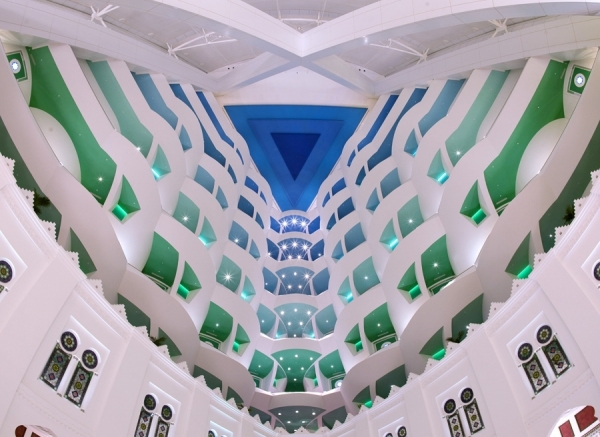 Photograph Victor Romero Burj Atrium on One Eyeland